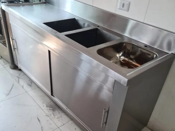 Gabinete para pia em inox